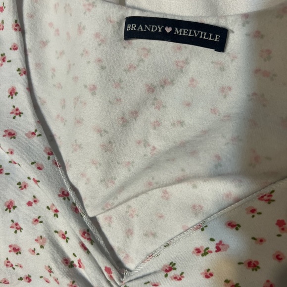 Brandy Melville One Size white top with pink flowers - Picture 2 of 2